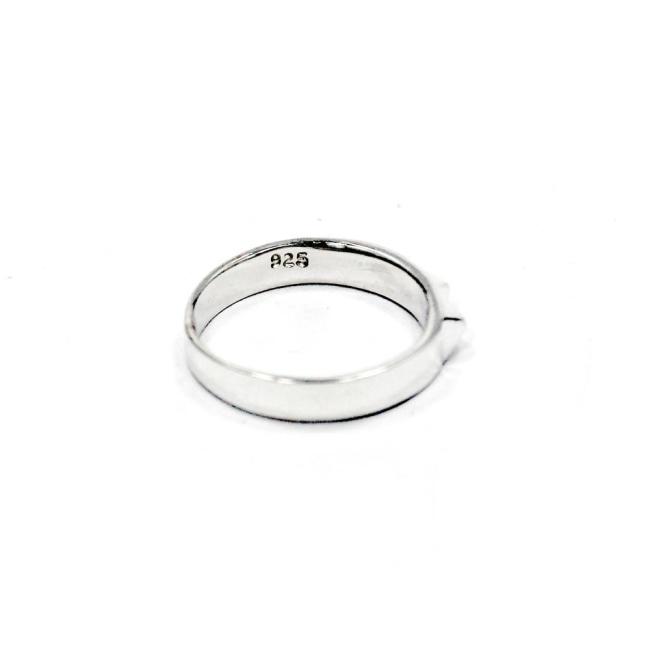 inside of the Baby Spike Ring in silver from the han cholo precious metal collection