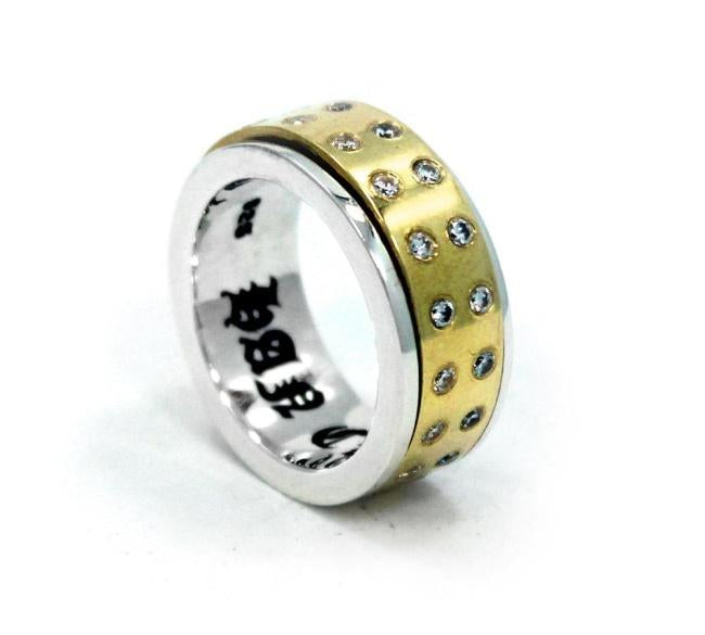 angle of the Bearing Ring from the han cholo precious metal rings collection