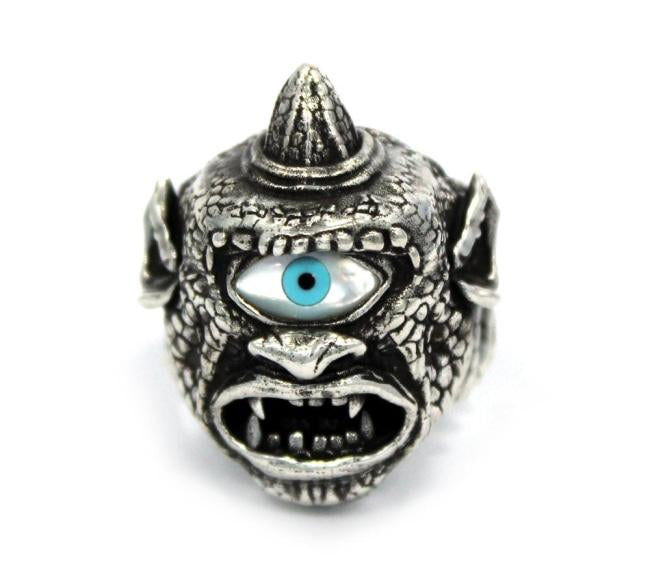 front of the Cyclops Ring in silver from the han cholo fantasy collection