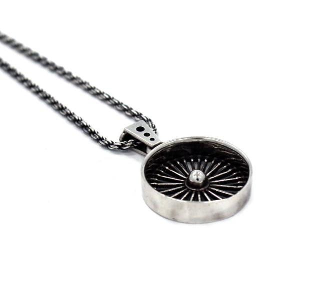 right side of the Dayton Pendant in silver from the han cholo cruising collection