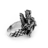 inner detail of the Dragon Ring in silver from the han cholo fantasy collection