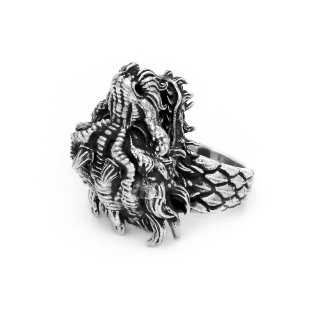 bottom angle of the Dragon Ring in silver from the han cholo fantasy collection