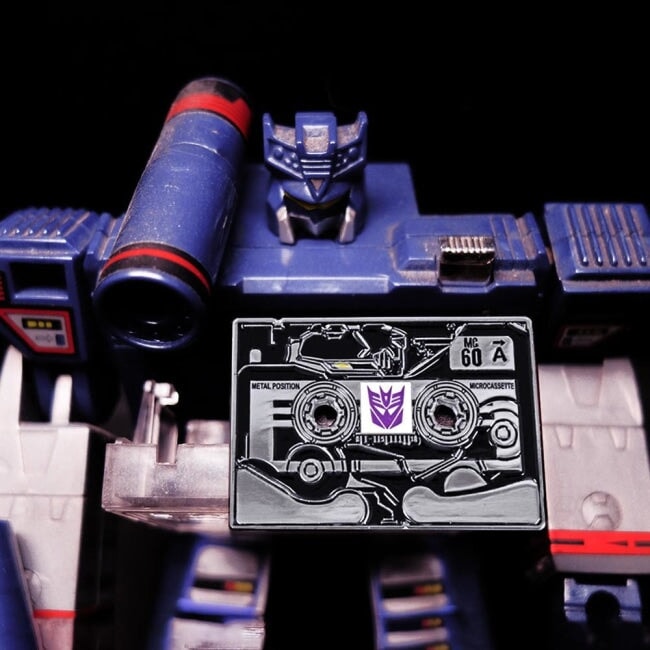 Ravage Enamel Pin,decepticon pin,transformers pin,transformers enamel pin,generation 1 enamel pin