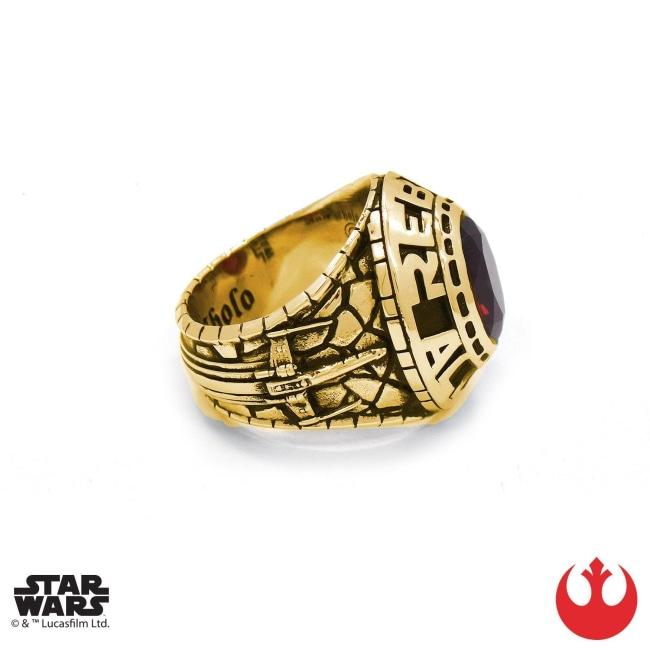right side of the Rebel Class Ring in gold from the han cholo star wars collection