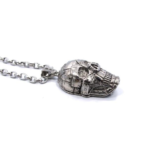 side of the Rivet Skull Pendant in silver from han cholo skulls collection