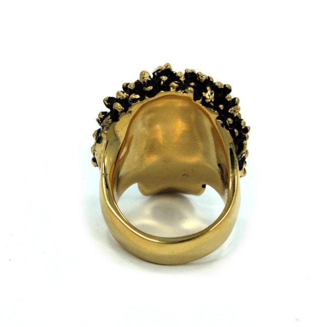 back of the Sid Skull Ring in gold from the han cholo skulls collection