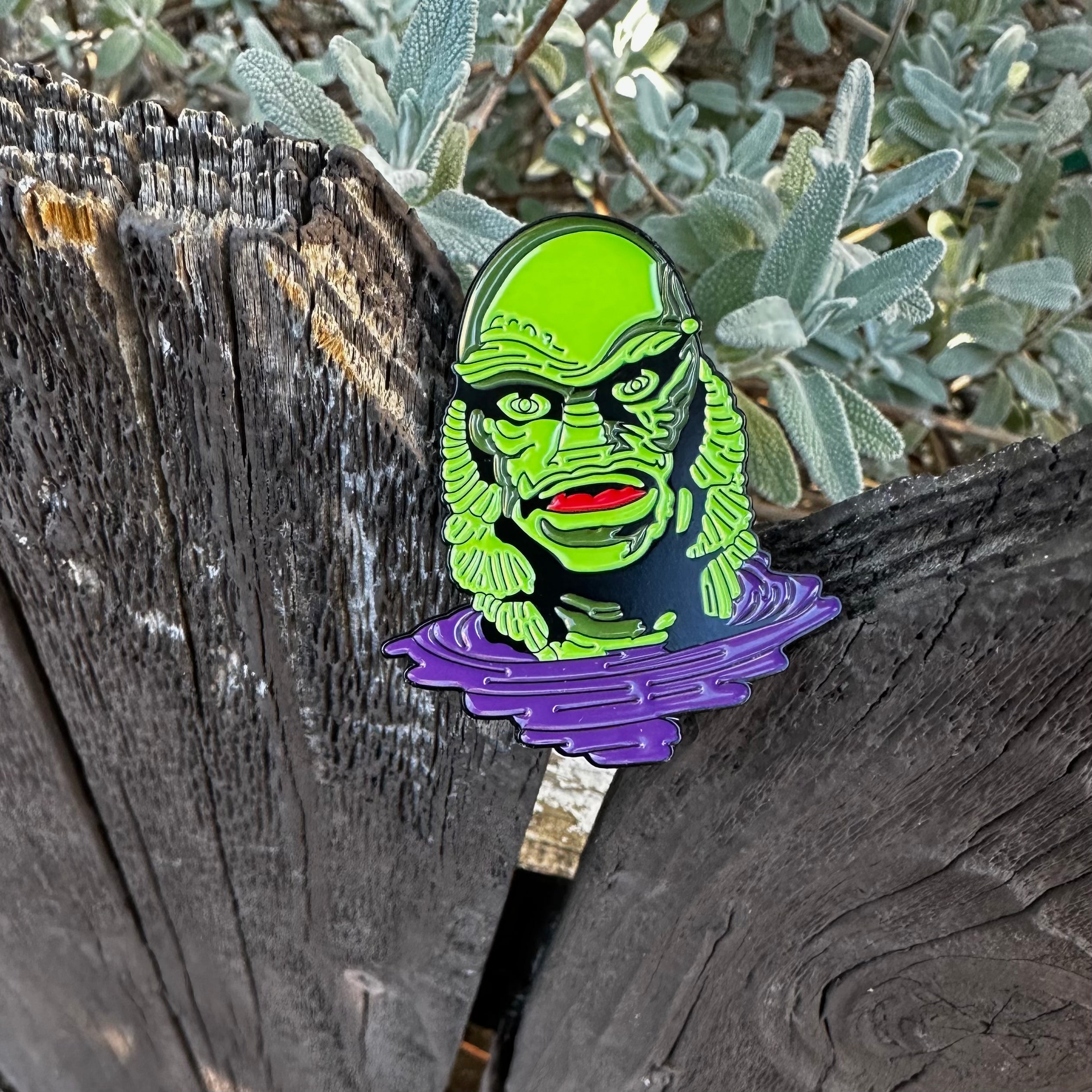Creature Lurking Enamel Pin Enamel Pin Universal Monsters 