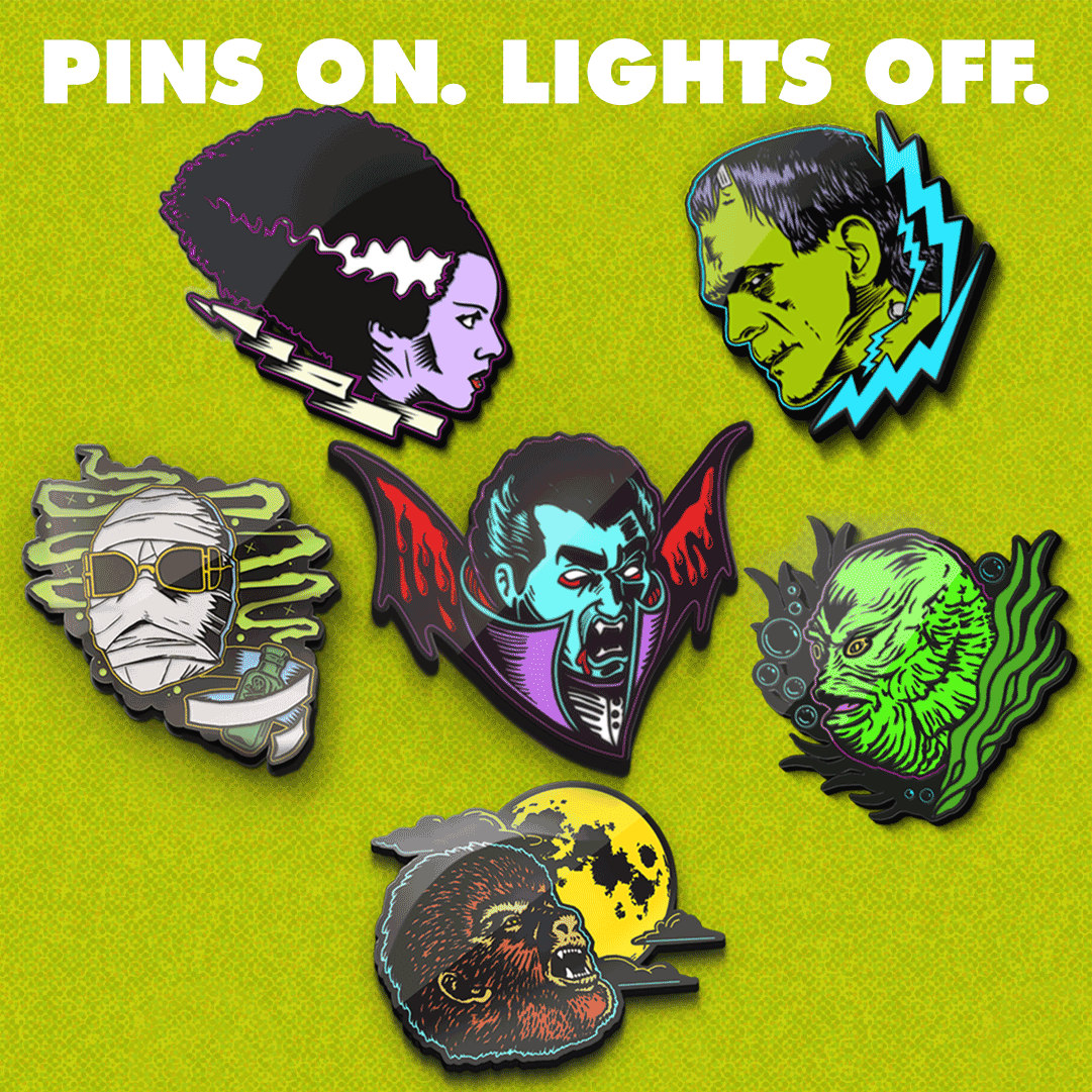 Smiski Cat Head Hard Enamel Pin (glow in the Dark Smiski Cat Head Hard Enamel Pin (glow in the Dark