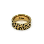 side of the Baby Leopard Ring in gold from the han cholo precious metal collection