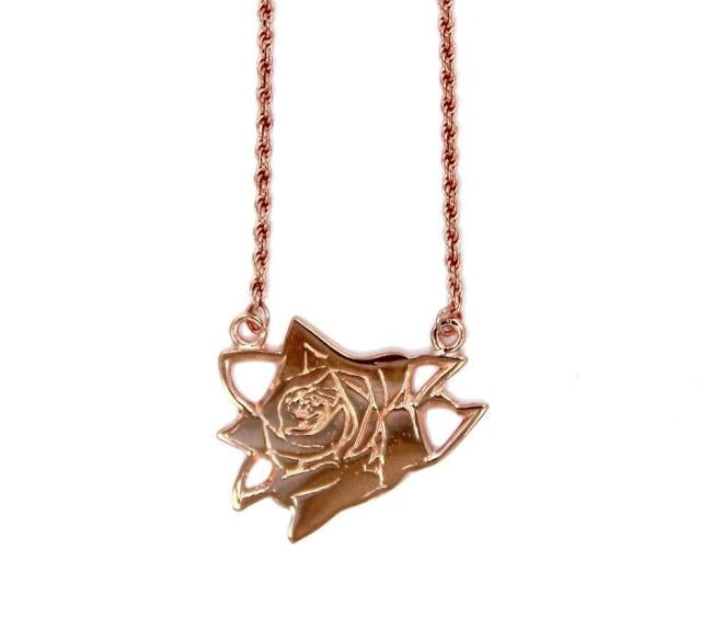 Baby Rose Pendant Gold / 18 Pm Necklace