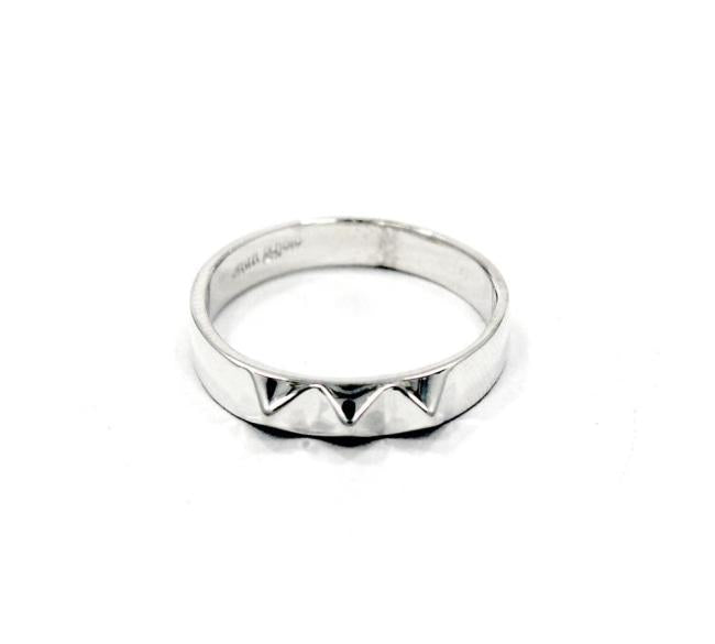 front of the Baby Spike Ring in silver from the han cholo precious metal collection