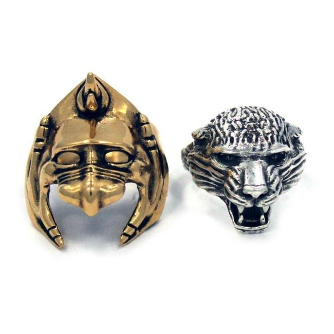 front of the Battle Cat Ring showing the two rings side by side from masters of the universe