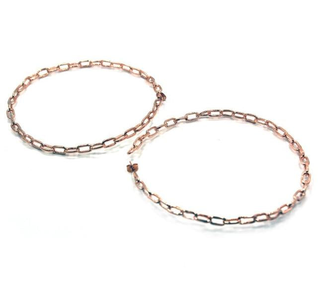 up close of the Big Chain Hoop Earrings in rosegold from the han cholo shadow series