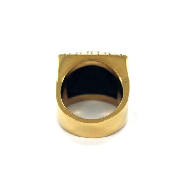 back of the Big Pyramid Ring in gold from the han cholo precious metal collection