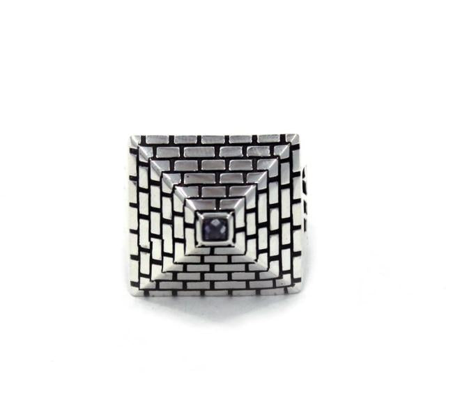 front of the Big Pyramid Ring in silver from the han cholo precious metal collection