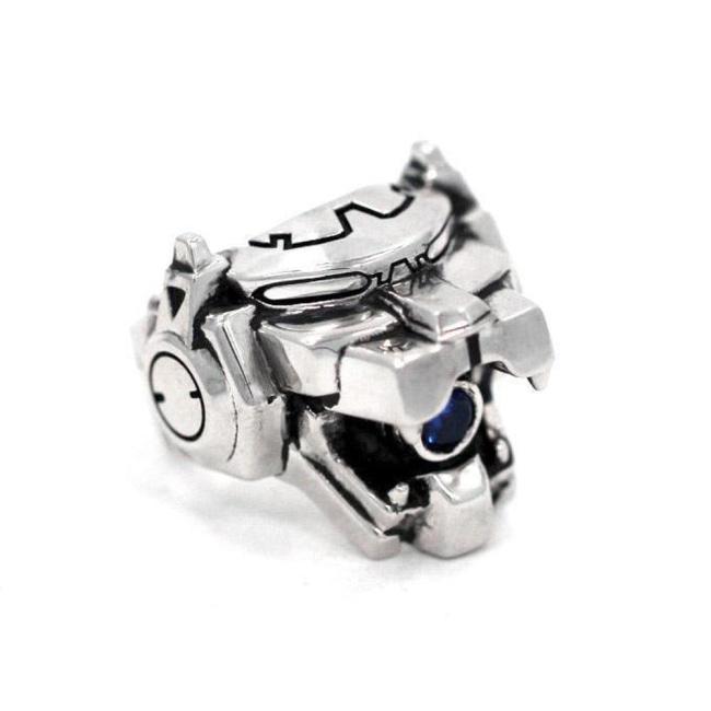 right side of the Blue Lion Ring from the han cholo voltron collection