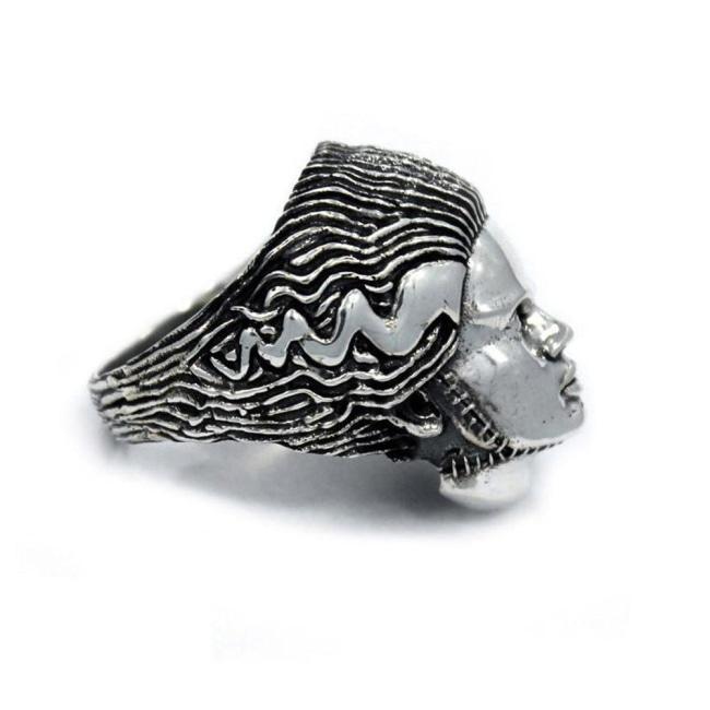 side of the Bride Of Frankenstein Ring in Silver from the universal monsters collection