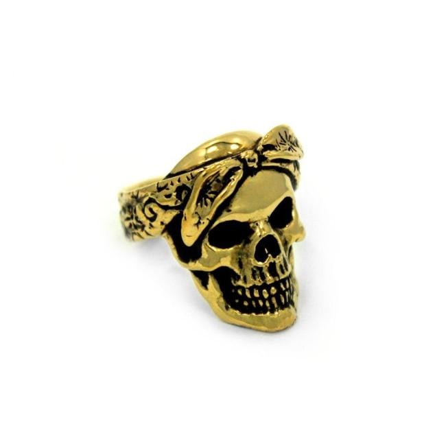 side of the Cali Love Ring in gold from the han cholo music collection