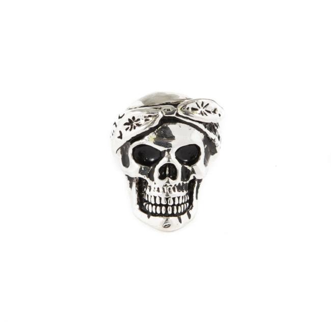 front of the Cali Love Ring in silver from the han cholo music collection