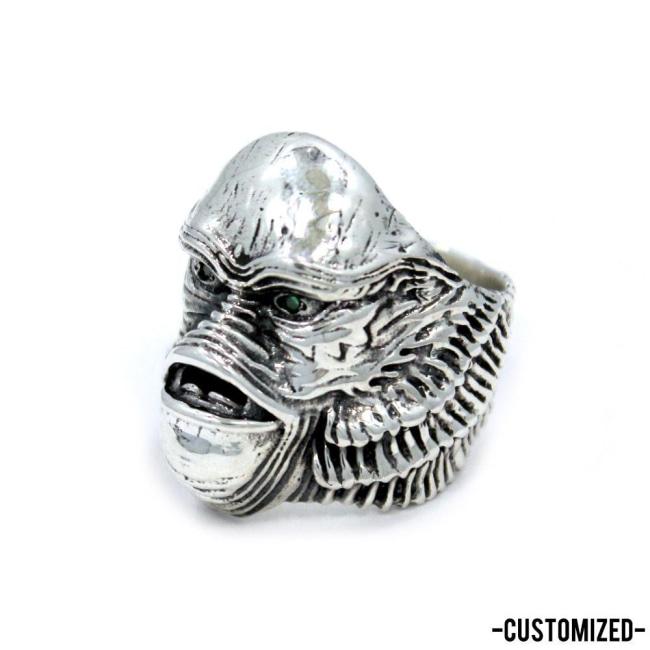 left side of the custom Creature From The Black Lagoon Ring from the universal monsters collection 