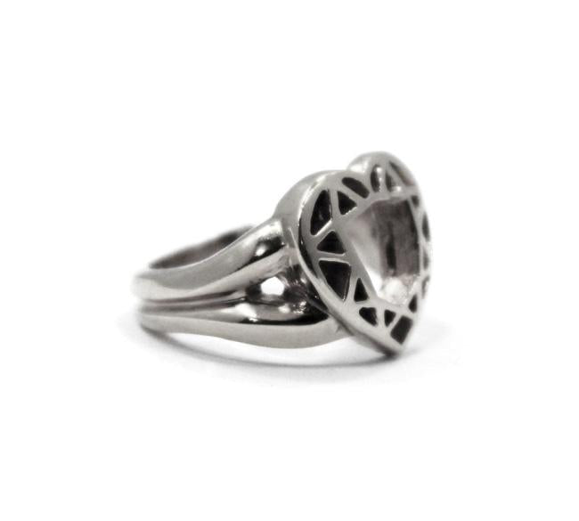 Cut My Heart Ring Sterling .925 / 5 Pm Rings