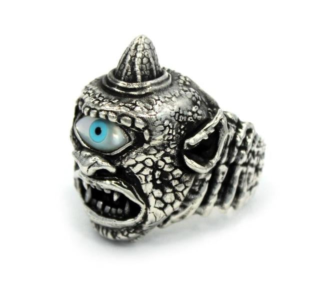 right side of the Cyclops Ring in silver from the han cholo fantasy collection