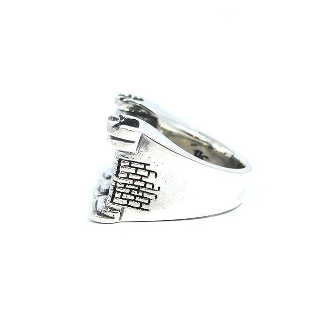 side of the Dark Castle Ring in silver from the han cholo fantasy collection