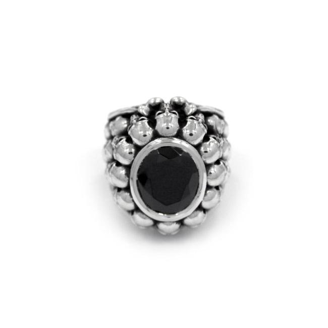 front of the Dead Ringer Ring in silver from the han cholo skulls collection