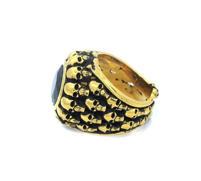 side detail of the Dead Ringer Ring in gold from the han cholo skulls collection