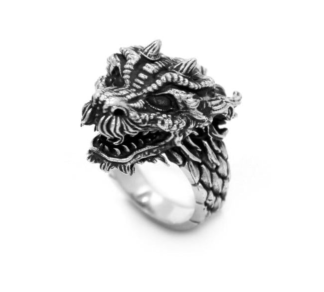 left angle of the Dragon Ring in silver from the han cholo fantasy collection