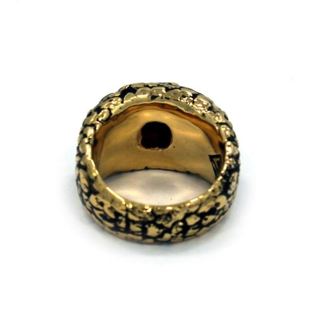 back of the Emperor Nugget Ring in gold from the han cholo fantasy collection