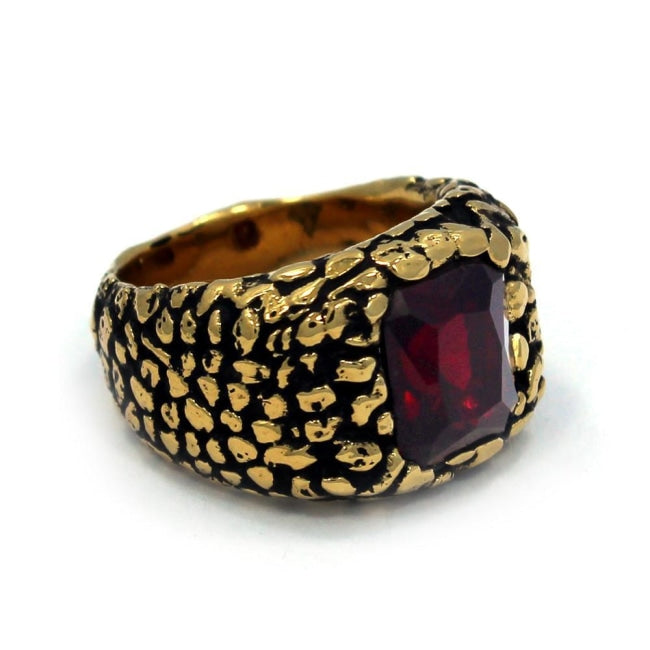 right side of the Emperor Nugget Ring in gold from the han cholo fantasy collection