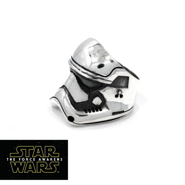 left side of the first order Stormtrooper Ring from the han cholo star wars collection