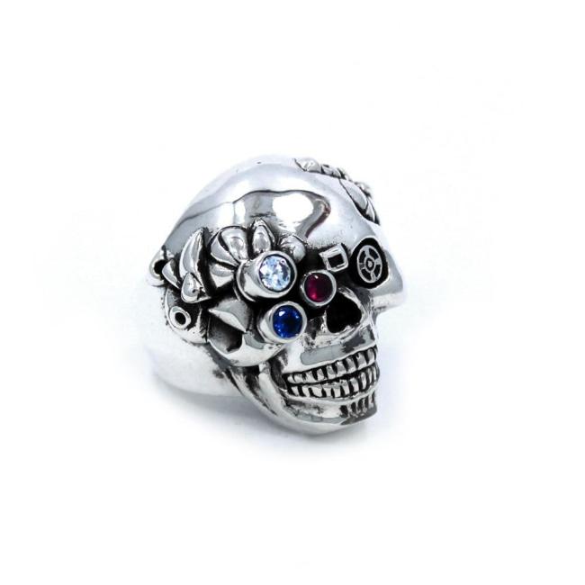 right side of the Future Human Ring in silver from the han cholo fantasy collection