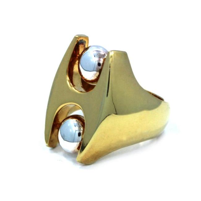 right side of the H Ring in silver and gold from the han cholo alien collection