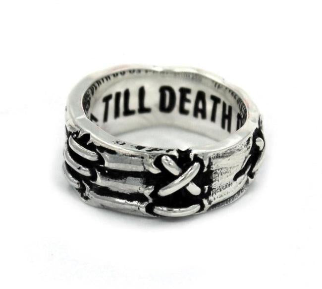front view of the Her till death do us part ring from the universal monsters collection