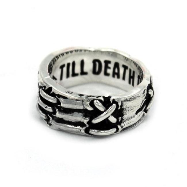 front view of the Her till death do us part ring from the universal monsters collection