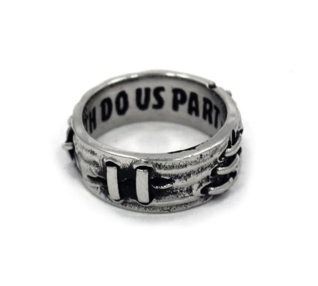 left side view of the Her till death do us part ring from the universal monsters collection