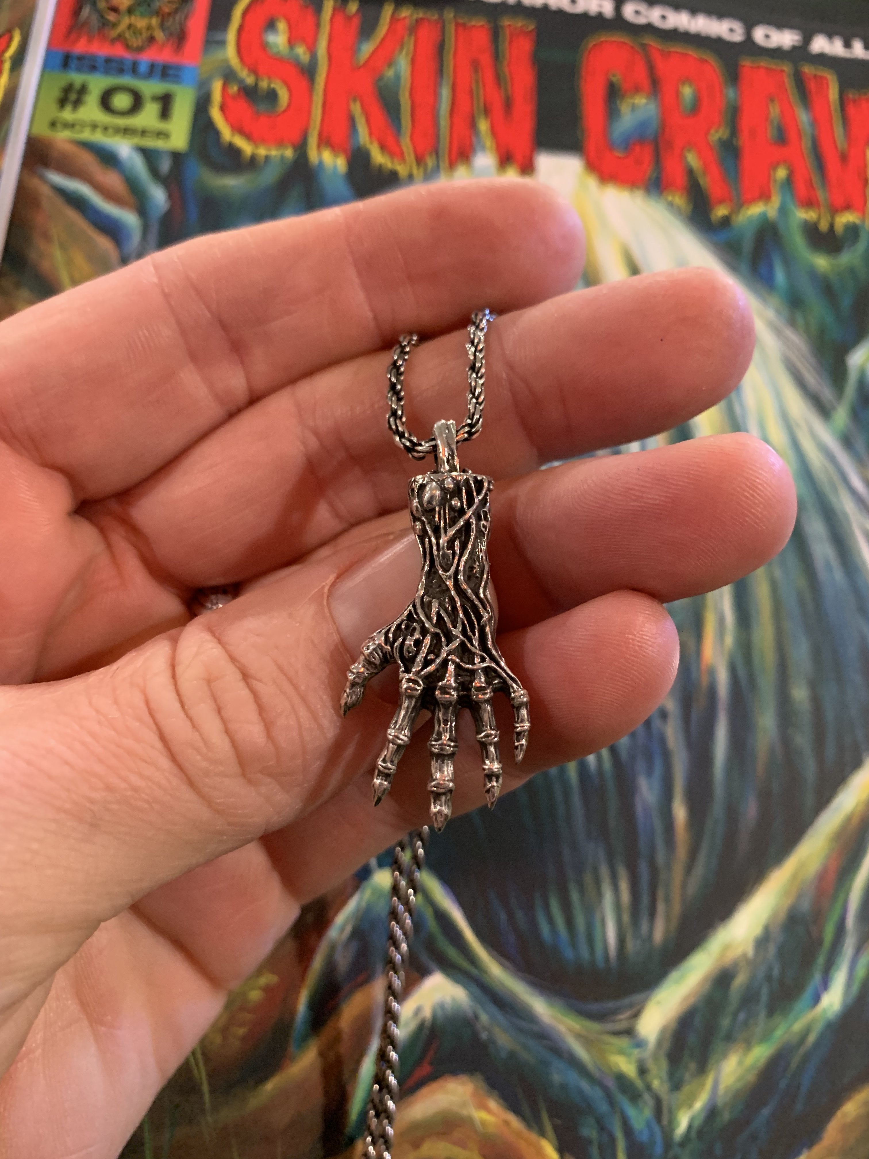 Skinner Rottin' Rollie Pendant pm necklaces Precious Metals 