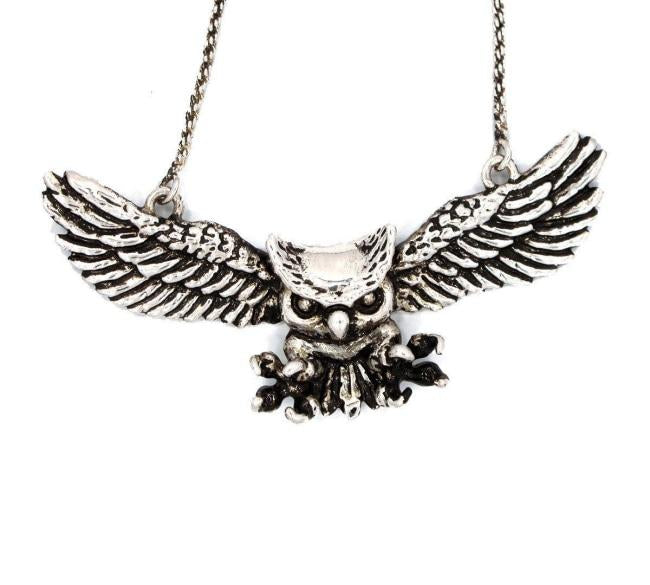 Knight Stalker Owl Necklace Pm Necklaces