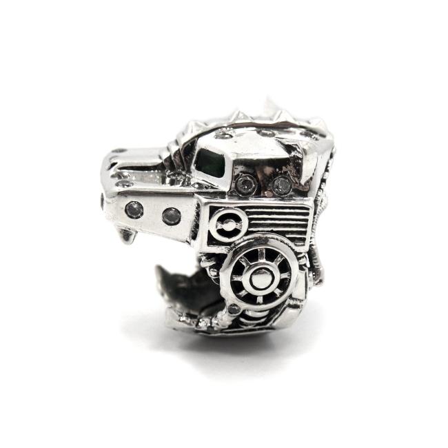right side of the Lazarus Ring in silver from the han cholo fantasy collection