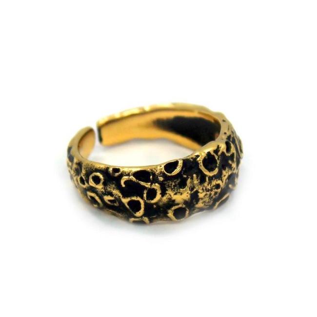 left side of the Moon Ring in gold from the han cholo fantasy collection