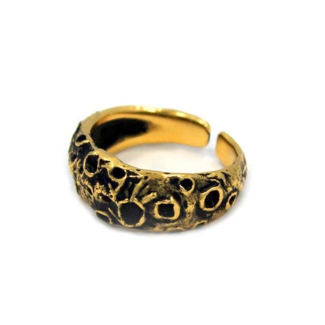 right side of the Moon Ring in gold from the han cholo fantasy collection