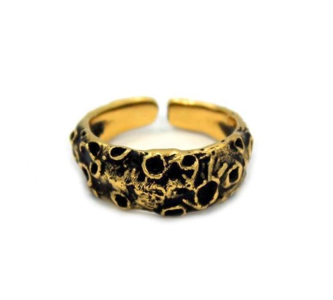 front of the Moon Ring in gold from the han cholo fantasy collection