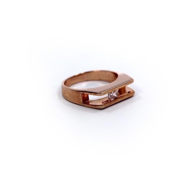 Moving Stone Ring, sci-fi ring, 80s ring, car ring, moving ring, han cholo ring