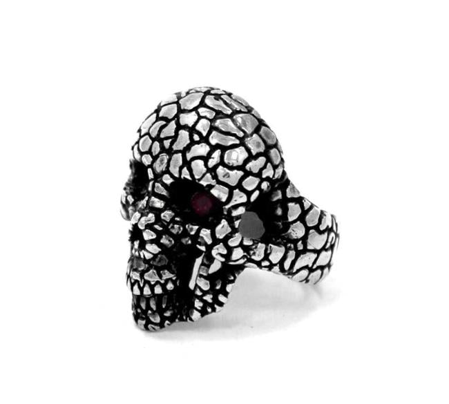 left side of the Nugget Skull Ring in silver from the han cholo skulls collection