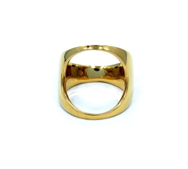 front of the Open Space Ring in gold from the han cholo alien collection