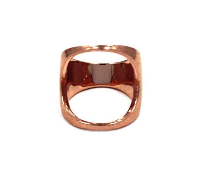 front of the Open Space Ring in rosegold from the han cholo alien collection