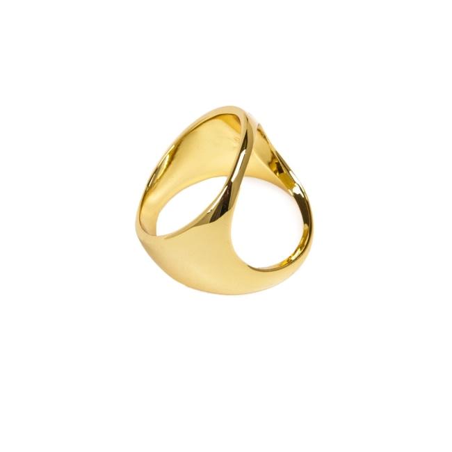 right angle of the Open Space Ring in gold from the han cholo alien collection