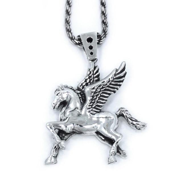 front of the Pegasus Pendant in silver from the han cholo fantasy collection